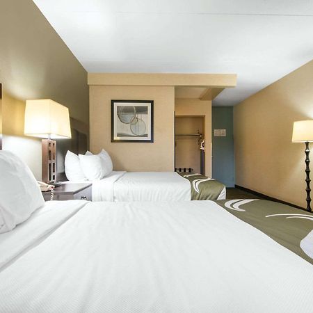 Quality Inn & Suites Charleston - Civic Center Eksteriør billede