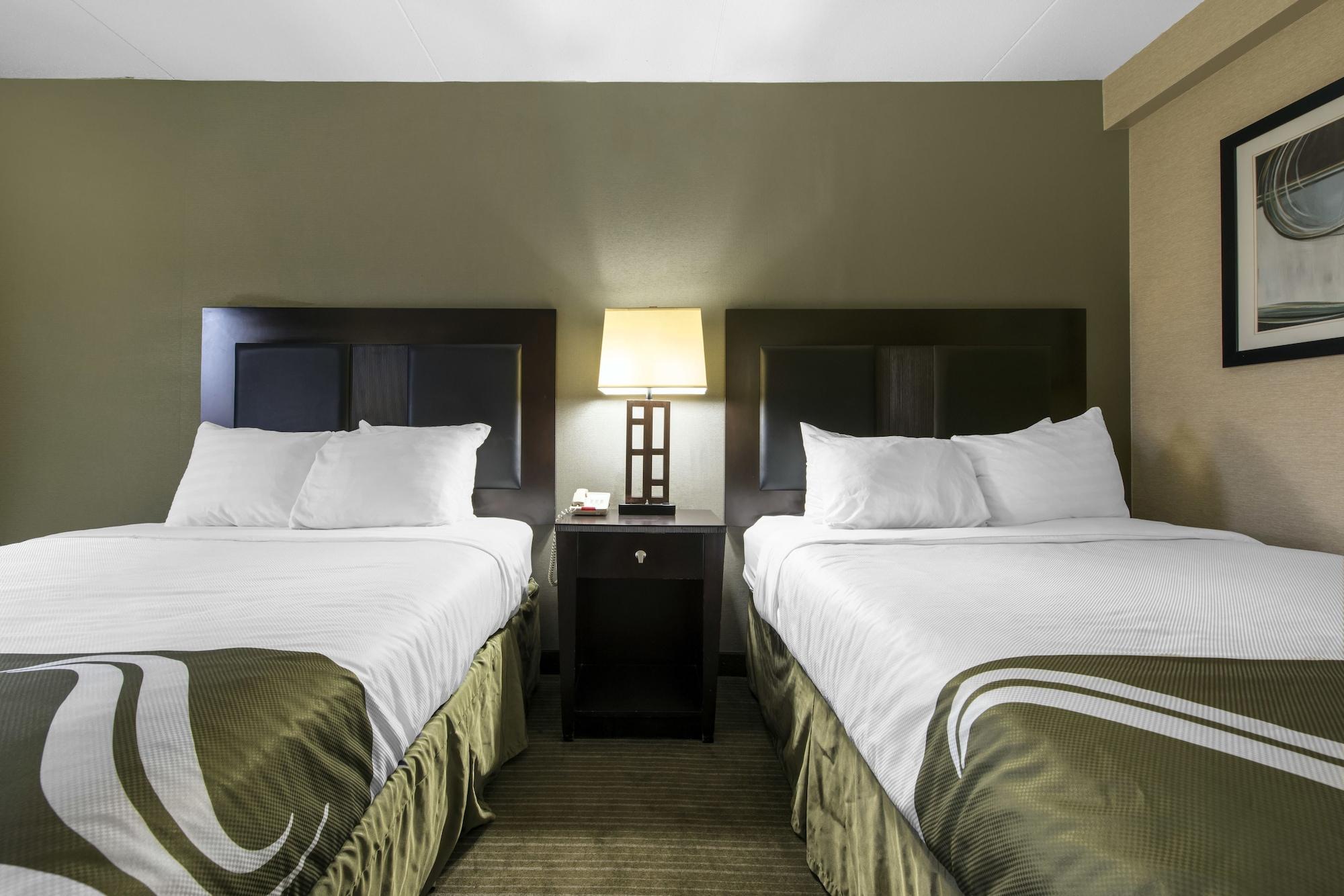 Quality Inn & Suites Charleston - Civic Center Eksteriør billede