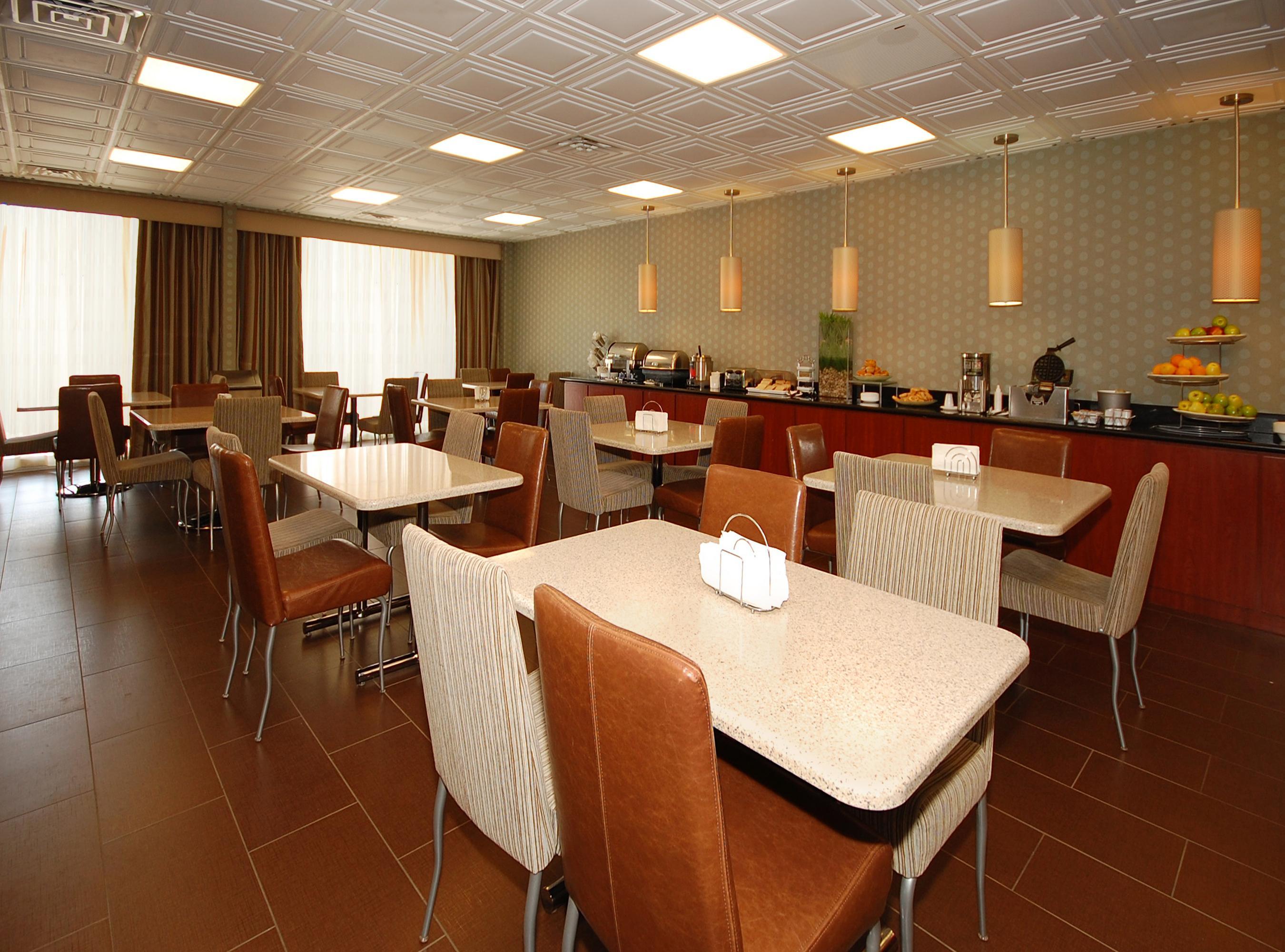 Quality Inn & Suites Charleston - Civic Center Eksteriør billede