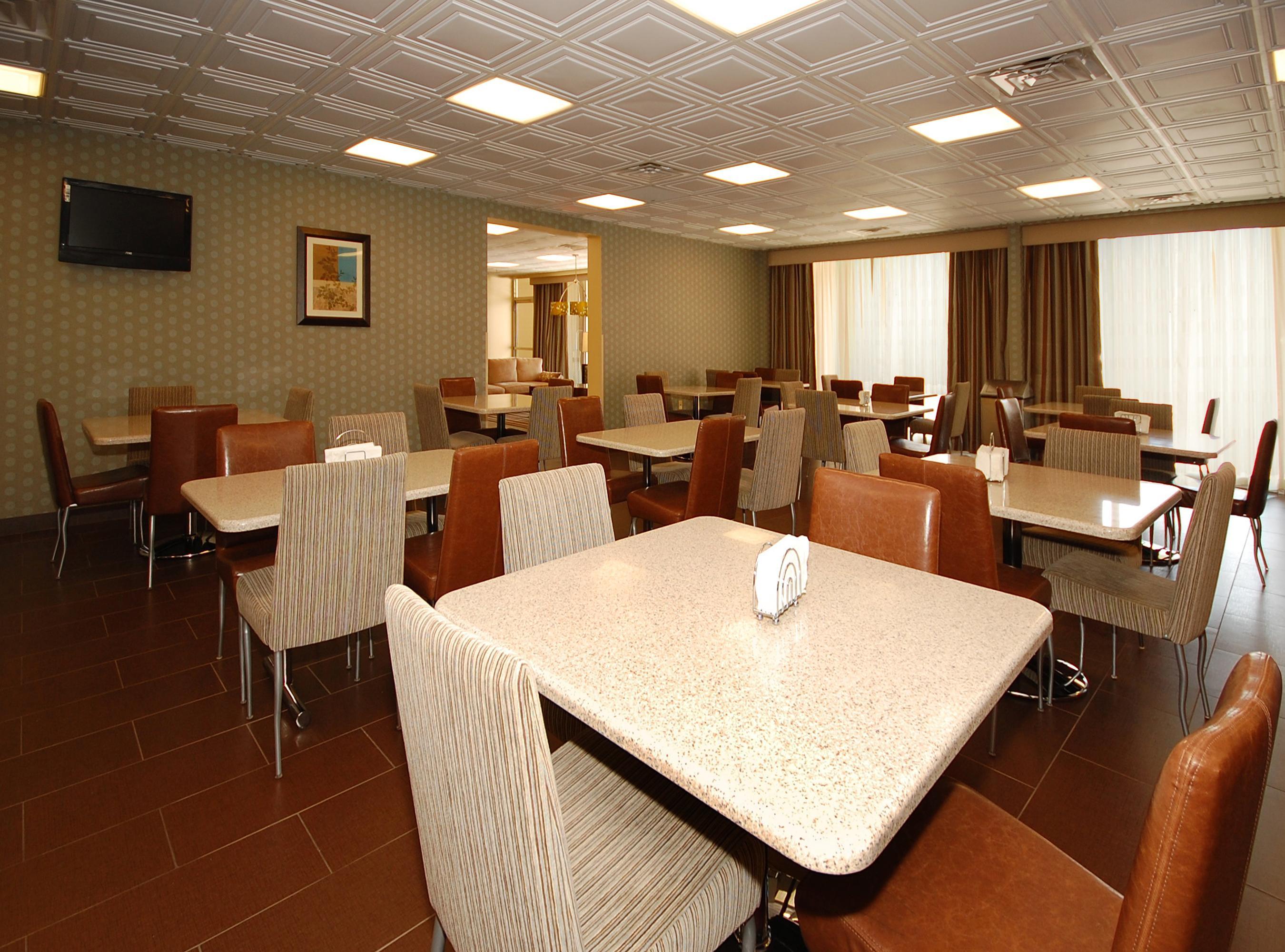 Quality Inn & Suites Charleston - Civic Center Restaurant billede