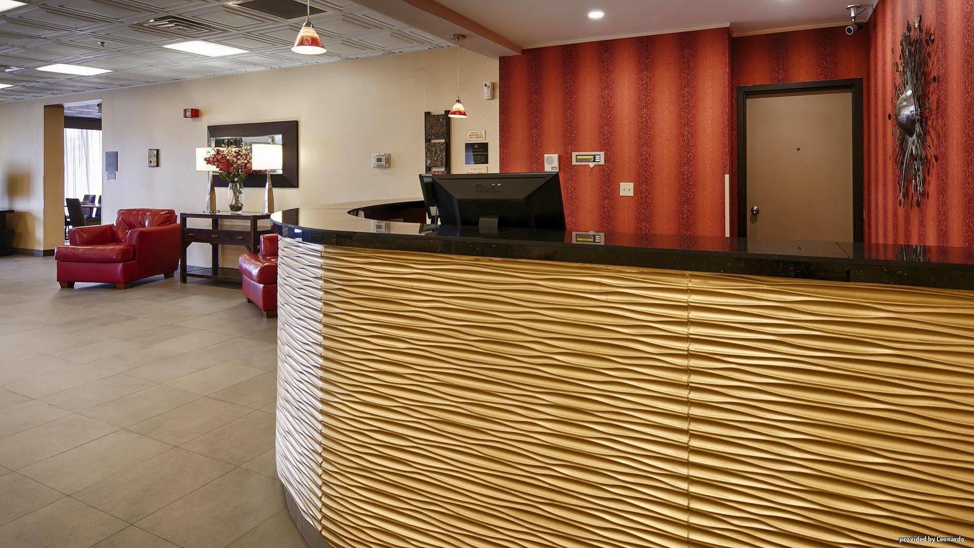 Quality Inn & Suites Charleston - Civic Center Eksteriør billede