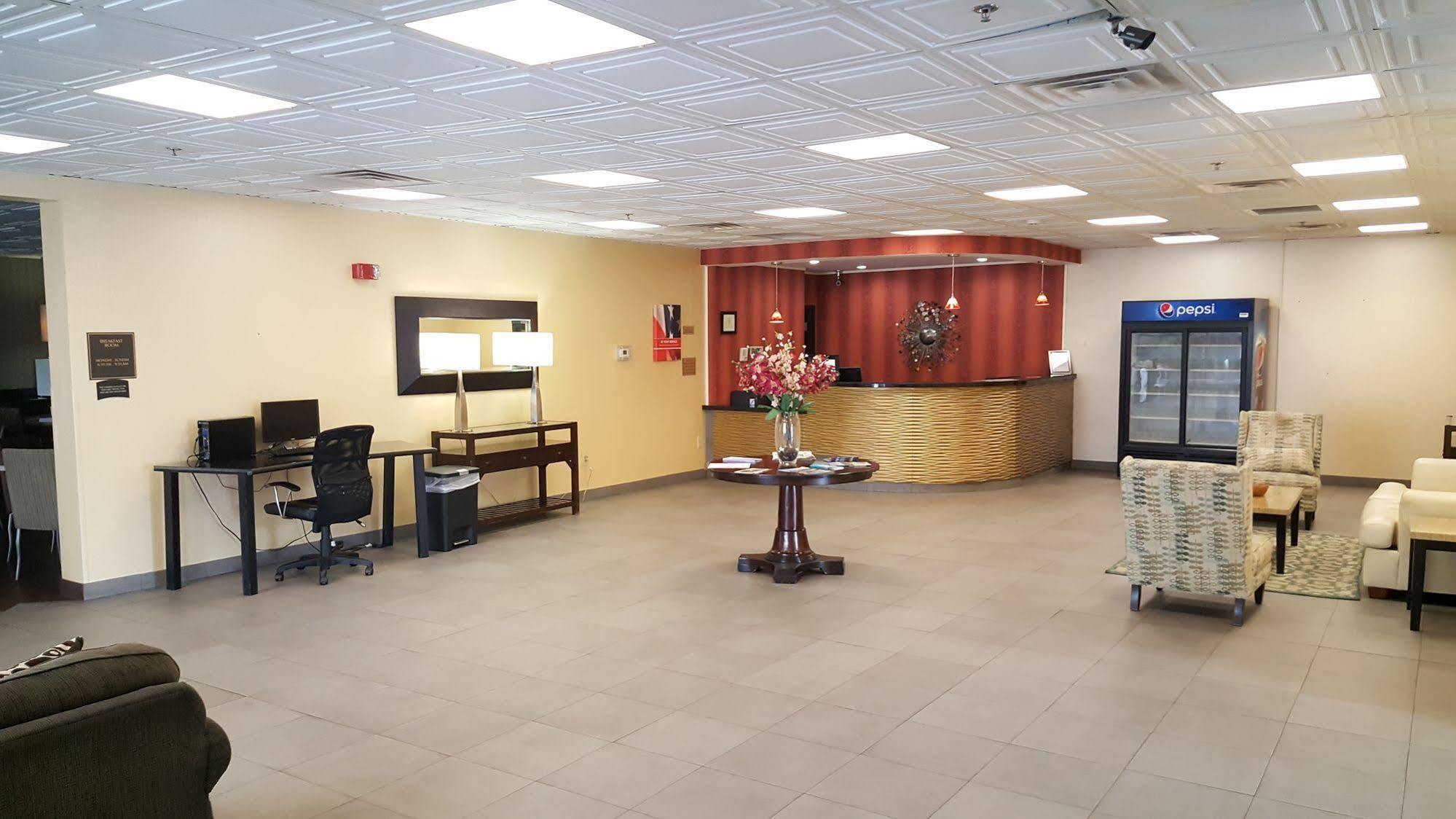 Quality Inn & Suites Charleston - Civic Center Eksteriør billede