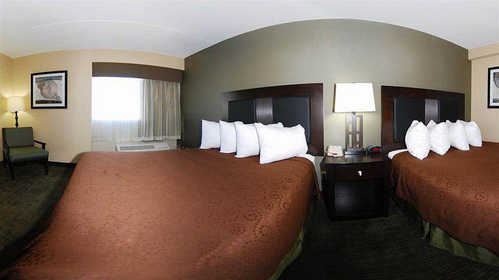 Quality Inn & Suites Charleston - Civic Center Eksteriør billede